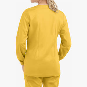 Blouse d'infirmière personnalisée OEM, col rond, fermeture à boutons-pression, poignets tricotés, prix de gros, élégante, unie, pour B2B - Product Image 2