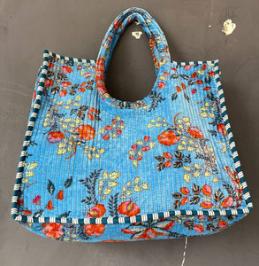 Luxury Printed Velvet Quilted <b>Shoulder</b> Bag for Women with Soft Texture and Elegant Chain <b>Strap</b> - Product Image 1