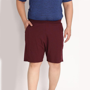 Shorts pour hommes de taille standard, design tendance, couleur unie, impression de logo personnalisée, séchage rapide, respirant, antibactérien, décontracté - Product Image 1