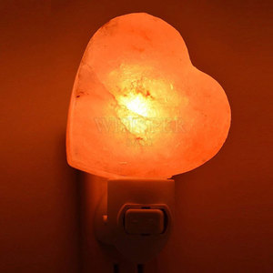 Lampe en sel de l'Himalaya de qualité supérieure, purement minérale, best-seller pour le salon - Product Image 4