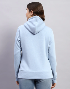 Nouvelle arrivée : sweat à capuche pour femme avec fermeture éclair, respirant, confortable et idéal pour se réchauffer, à prix raisonnable. - Product Image 3