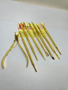 Empujadores de Cutículas de Acero Sostenible con Baño de Oro Brillante, Empujadores de Uñas con Logotipo Personalizado, Cortaúñas y Alicates para Cutículas Encarnadas - Product Image 4