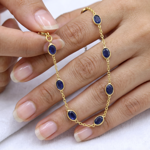 Bracelet en argent sterling 925 plaqué or avec saphir bleu naturel ovale serti clos, collection Memoria Jewels, vente en gros - Product Image 6