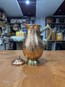 Jarra de agua de cobre hecha a mano con asa de latón: Decoración de cocina india - Product Image 5