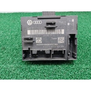 ECUs y Módulos de Computación Usados A4 8K0959792D - Product Image 1