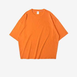 เสื้อยืดทรงหลวมพิมพ์ลายสำหรับผู้ชายรุ่นใหม่ปี 2026 คุณภาพสูง ทรงหลวม ใส่ได้ทั้งชายและหญิง ผ้าเจอร์ซีย์คอตตอน 100% เสื้อยืดโอเวอร์ไซส์แบบเรียบ - Product Image 1