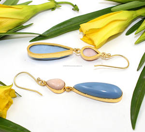 ต่างหูห้อยชุบทอง22K สำหรับผู้หญิงหินโอปอลสีชมพูสีฟ้าธรรมชาติดีไซน์โบราณต่างหูทองเหลืองสำหรับผู้หญิงขายส่ง - Product Image 4