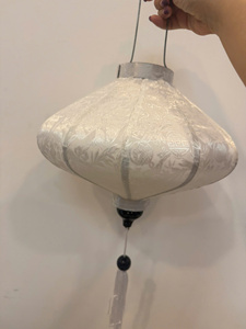 Farol Colgante de Bambú y Seda Hecho a Mano, Decoración de Techo para Restaurante Japonés, Casa de Té, Bar de Sushi, Interior Asiático - Product Image 1
