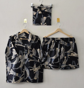 Conjunto de Pijama Artesanal de Algodón de Tres Piezas, Corte Holgado, Camisa de Manga Corta con Botones - Product Image 2