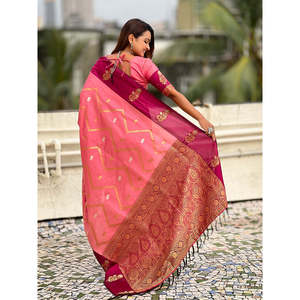 ชุดราตรีผ้าไหมสีชมพูอ่อน แนว Dusty Concept ลายซิกแซก ปักดิ้นซารี - Product Image 4