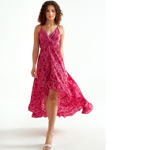 Robe longue pour femme à bretelles spaghetti, col en V profond, imprimé floral, dos smocké, fluide, pour l'été et la plage, assortiment varié - Product Image 1