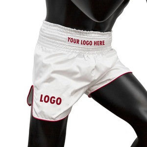 Pantalones Cortos de Muay Thai Personalizados al por Mayor, Diseño Minimalista Blanco Premium, Transpirables, Ligeros, Ajuste Atlético, para Boxeo y Artes Marciales - Product Image 6