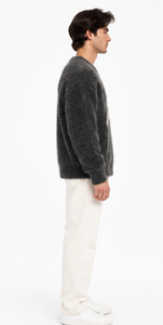 Pull en mohair unisexe coupe oversize, en laine brossée rayée, avec logo personnalisé, conception OEM/ODM, tricoté à la main, col rond, duveteux, pour l'hiver - Product Image 2