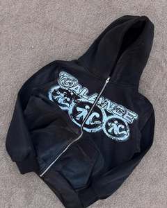 เสื้อฮู้ดดี้แบบสวมหัว 480 GSM ผ้าฝ้าย 100% ทรงโอเวอร์ไซส์ ล้างสีแบบแอซิดวอช พร้อมโลโก้แบบดิสเทรส จัดส่งรวดเร็ว - Product Image 4