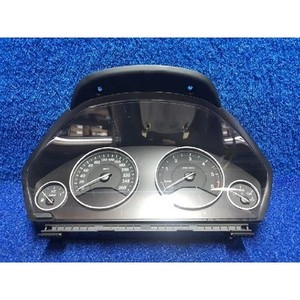 ชุดหน้าปัดแสดงผลมาตรวัดความเร็วแบบ 3 ช่องพร้อม HUD รุ่น su 9232895 - Product Image 1