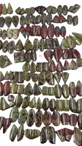 Cabujón de Jaspe Sangre de Dragón Natural, Corte Pera y Corte Ovalado, Par a Juego Mixto |   Pareja de Piedras de Jaspe Verde |   Proveedor Mayorista al por Mayor - Product Image 3