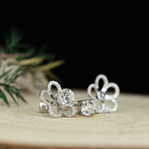 Trendy 925 Sterling Silver Gold Plated Black Clover Stud Earrings with Round Brilliant Cut Diamond for Women-<b>Gift</b> Occasion - Product Image 3