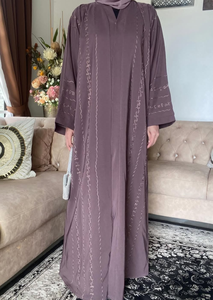 อาบายะสีม่วงปักลาย น้ำหนักเบา ระบายอากาศได้ดี สไตล์วินเทจ คอสูง แขนยาว ทรงแม็กซี่ เรียบร้อย สไตล์ตะวันออกกลาง ผ้าฝ้าย สำหรับใส่ทุกวัน - Product Image 2