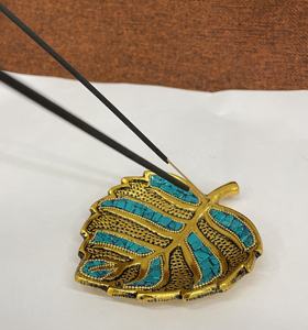 Soporte de barra de incienso natural chapado en oro con forma de hoja para decoración del hogar hecho a mano para regalos y decoración de deshierbe - Product Image 4