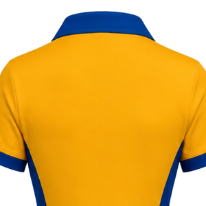 Vestido Polo Dorado y Azul Rey para Mujer, Manga Corta, Cuello en Contraste, Uniforme Deportivo con Paneles Laterales y Escudo en el Pecho - Product Image 5