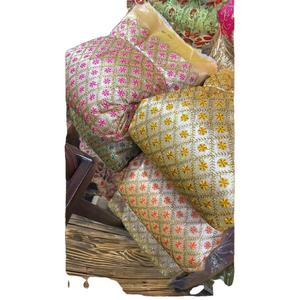 Tela Premium Fendy Georgette de Punto por Urdimbre de Poliéster/Nylon/Metalizado con Cuentas Florales para Prendas de Boda para Niños y Niñas, Peso Medio - Product Image 1