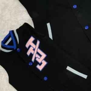 Gilet universitaire pour filles Jack and Jill avec patch en chenille, boutons-pression, sans manches, décontracté, tendance, haut pour jeunes, vêtements scolaires - Product Image 6