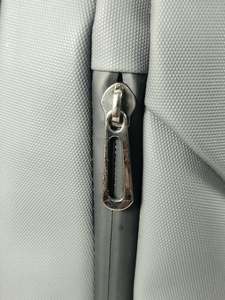 Mochila Antirrobo Gris Premium para Portátil, Múltiples Compartimentos con Cremallera, Correas de Hombro Acolchadas, Gran Capacidad, Bolsa de Almacenamiento de Poliéster - Product Image 5