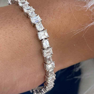 Pulsera de Moissanita con Corte Esmeralda, Estilo Diamante de Lujo, Joyería Brillante de Plata, Regalos Elegantes para Mujer, Joyería Fina Atemporal - Product Image 1