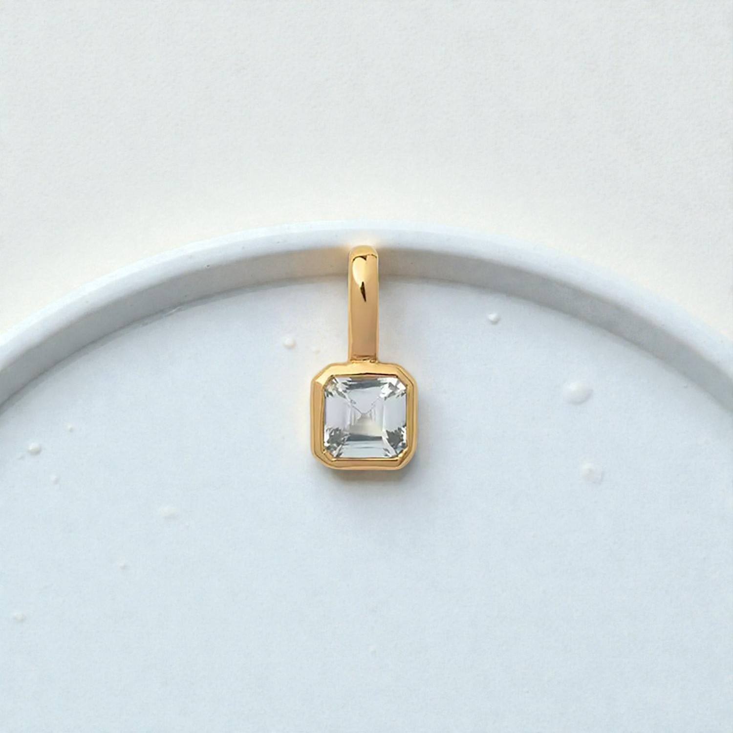 ควอตซ์สีเขียวอมฟ้า