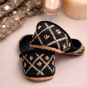 Zapatos Khussa Paquistaníes Bordados a Mano para Mujer, Zapatos Planos Tradicionales, Calzado Étnico Suave y Cómodo, OEM ODM - Product Image 4