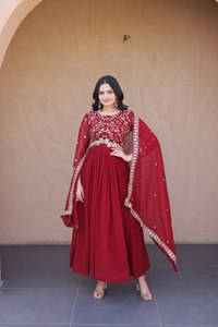 Robes de mariée en georgette aux designs indiens traditionnels modernes pour femmes, robes élégantes à prix abordable - Product Image 5