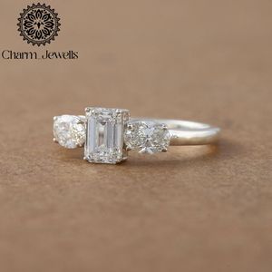 Anillo de compromiso Charm_Jewells para mujer, de plata, con moissanita de corte cojín, tres piedras, engaste clásico de puntas, certificado IGI, 3 GM - Product Image 2