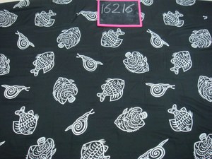 Paréo Maxi Imprimé Motif Poisson Noir Léger et Simple 1 Pièce Cache-Maillot de Plage - Product Image 2