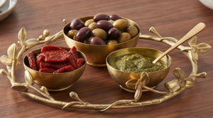 Ensemble de bols de service floraux dorés de qualité supérieure, vaisselle décorative en métal faite à la main pour offrir en cadeau et pour la présentation des aliments - Product Image 5