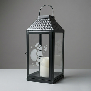 Lanterne à bougies moderne et durable en métal et verre avec support de pilier coupe-vent pour la décoration de la maison et les fêtes de Noël - Product Image 1