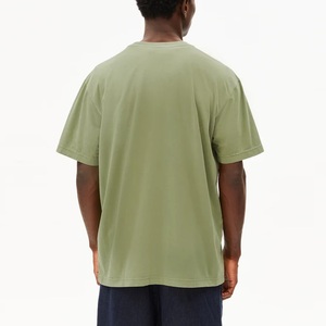 เสื้อยืดโอเวอร์ไซส์ผ้าคอตตอนถักคุณภาพสูงสำหรับผู้ชาย 220gsm ป้องกันการเป็นขุย เหมาะสำหรับออกกำลังกาย วิ่ง เล่นกีฬา ไซส์ใหญ่ เสื้อเปล่า สามารถสั่งทำได้ - Product Image 2