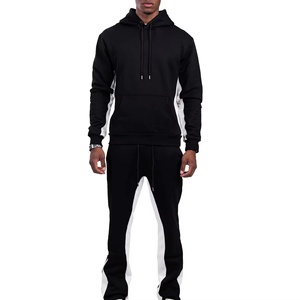 Ensemble de survêtement personnalisé de haute qualité pour hommes, comprenant un pantalon de jogging évasé et un sweat à capuche uni - Product Image 1