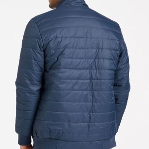 Veste matelassée pour homme avec fermeture éclair intégrale, rembourrage thermique doux et tissu résistant pour les voyages par temps froid - Product Image 2