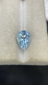 Piedra Preciosa Suelta de Aguamarina Natural Certificada, Corte en Forma de Pera, Color Superior, con Buena Calidad de Color y Brillo, 2.32 Quilates - Product Image 2