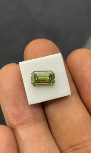 เพชรสีเขียวแฟนซี รับรองโดย IGI เพชรเพาะเลี้ยงทรงเอเมอรัลด์ สำหรับทำแหวน ด้า ไดมอนด์ จิวเวลรี่ รุ่น 424 - Product Image 3