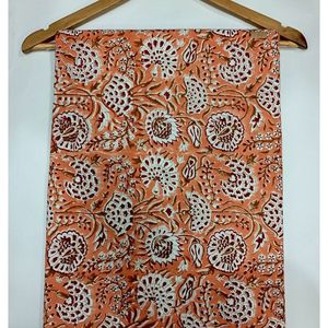 Tela de Algodón Cambray Estampada a Bloques 60x60, Tela de Algodón con Estampado Tradicional Jaipuri - Product Image 1