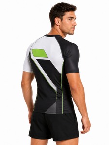 Le rashguard pour homme offre un confort respirant, une construction légère et une qualité supérieure pour les sports de plage, la natation et les activités de plein air. - Product Image 2