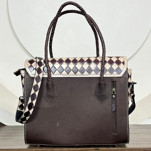 Sac à main de style occidental Sac à bandoulière en cuir usiné à la main pour femmes Sac à bandoulière en damier Sac fourre-tout à bandoulière avec poignée tressée - Product Image 5