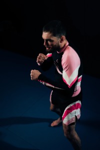Shorts MMA pour hommes, imprimé métallique, taille élastique, entraînement en salle de sport, kickboxing, légers, séchage rapide, colorés, haut de gamme pour hommes, arts martiaux - Product Image 4