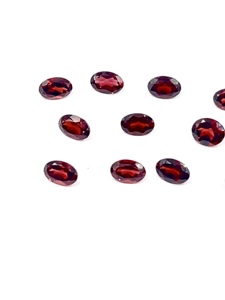 Gema suelta de granate natural de Mozambique, corte ovalado, 4x6mm, piedra roja calibrada para diseño de joyería, compradores mayoristas de China - Product Image 2