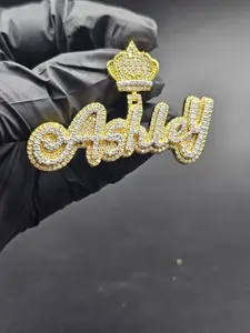 Colgante de Letra Personalizada con Moissanita Redonda Real de 2.10 Quilates, Chapado en Oro Amarillo de 14K sobre Plata - Product Image 3