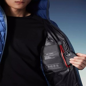 เสื้อแจ็คเก็ตพัฟเฟอร์ฤดูหนาวแบบมีฮู้ด ซิปด้านหน้า ผลิตจากไนลอน 100% พิมพ์โลโก้ตามสั่ง ผู้ผลิต OEM - Product Image 6