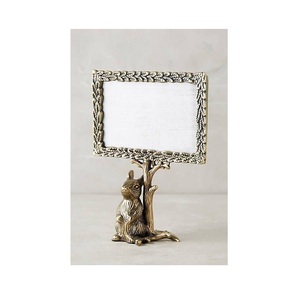 กรอบรูปโลหะตกแต่งอย่างหรูหรา ที่วางรูปภาพบนโต๊ะมีสไตล์ สำหรับตกแต่งภายในห้องนอน - Product Image 5