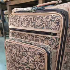 Valise à roulettes en cuir véritable 100% de haute qualité, sculptée à la main avec des motifs floraux, avec poignée, valise de voyage vintage - Product Image 3