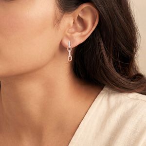 Boucles d'oreilles pendantes modernes à maillons ovales entrelacés en finition or rose avec diamant de laboratoire brillant, bijoux de luxe pour femmes - Product Image 2